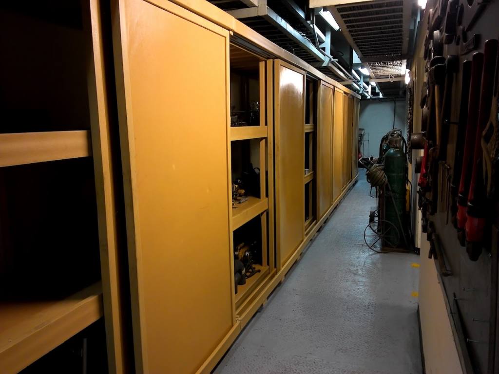 ARMARIO-PLASTICO-PORTA-HERRAMIENTAS4