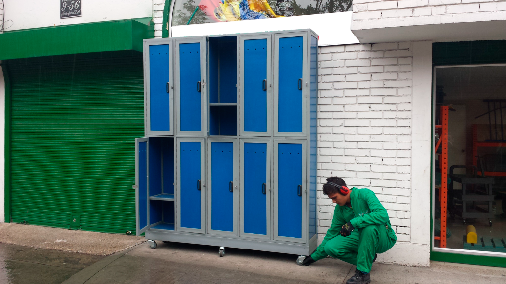 locker-plasticos-y-casilleros-plasticos-con-porta-botas2