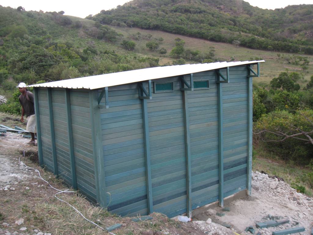 SHELTER-PLASTICO-HERMETICO