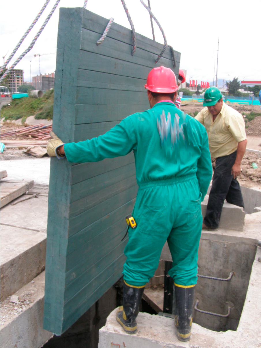 compuertas-plasticas-para-desagues-de-aguas-negras1